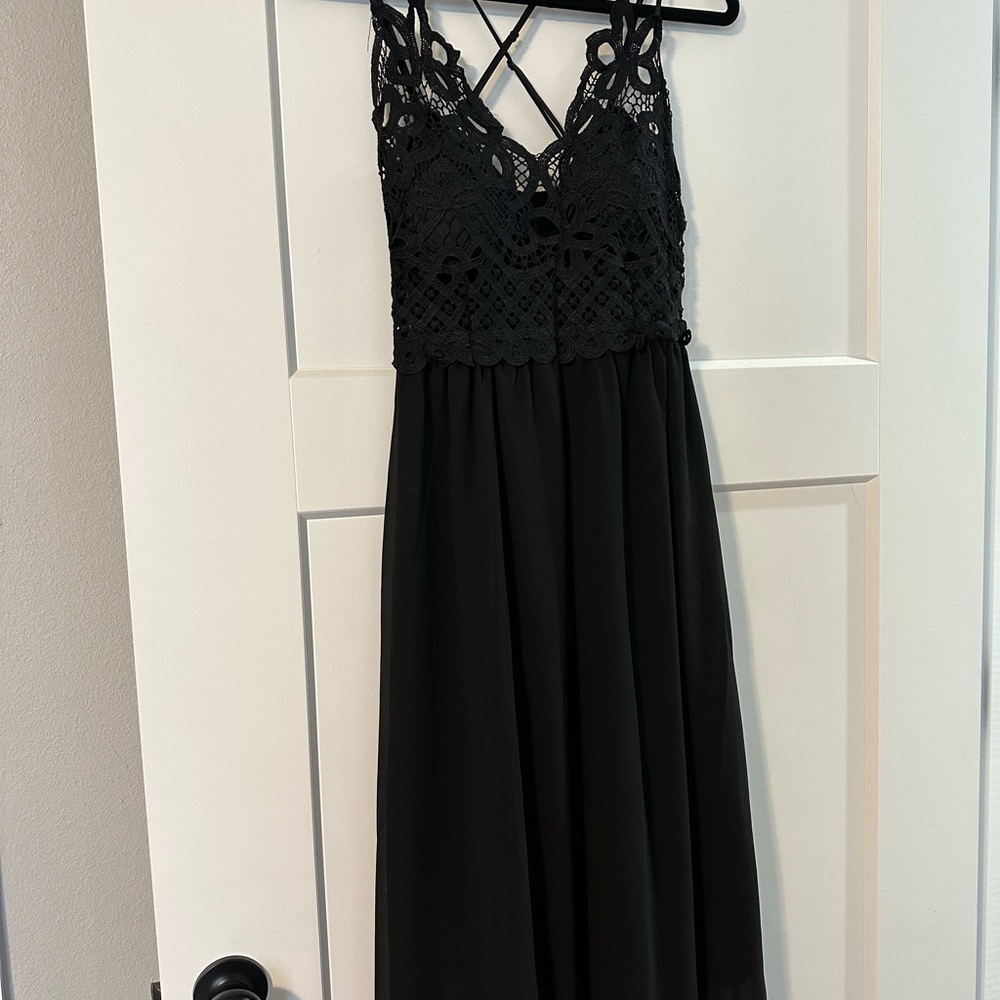 Black dress. Same style as the popular bralette but in a dress.So cute/Worn once